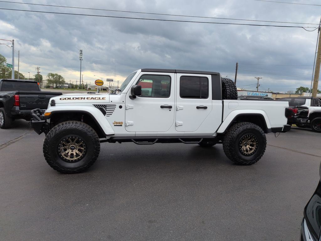Used 2021 Jeep Gladiator Willys image 2