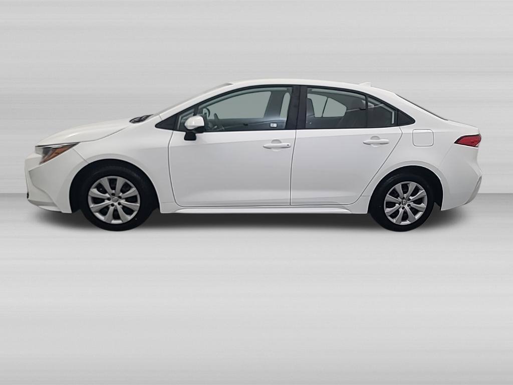 Used 2025 Toyota Corolla LE FWD image 8