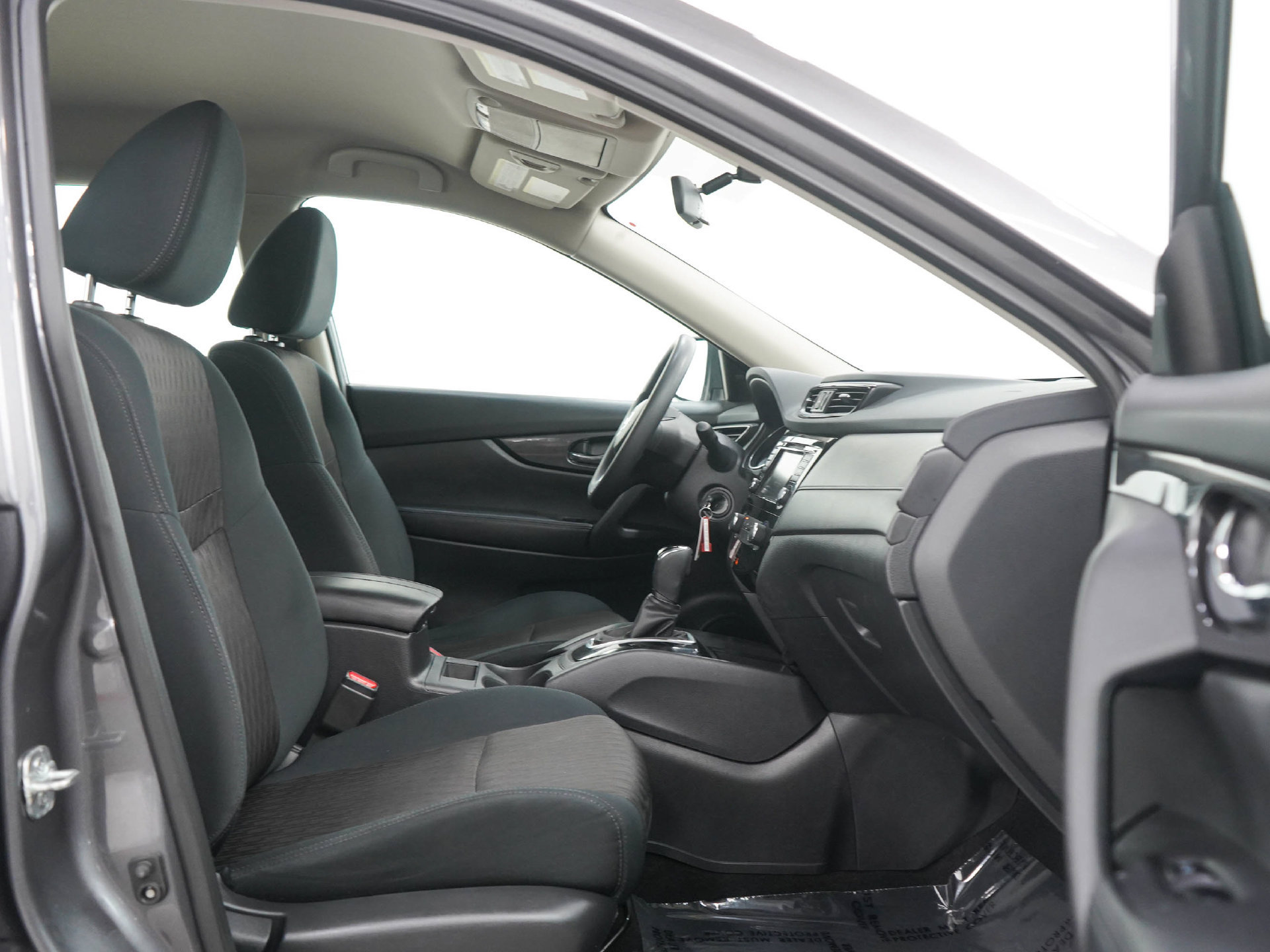 Used 2018 Nissan Rogue S AWD/4WD image 12
