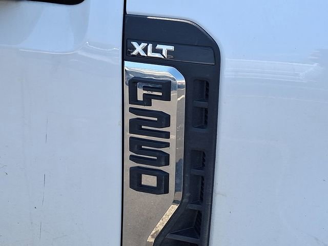 Used 2025 Ford F250 XLT image 13