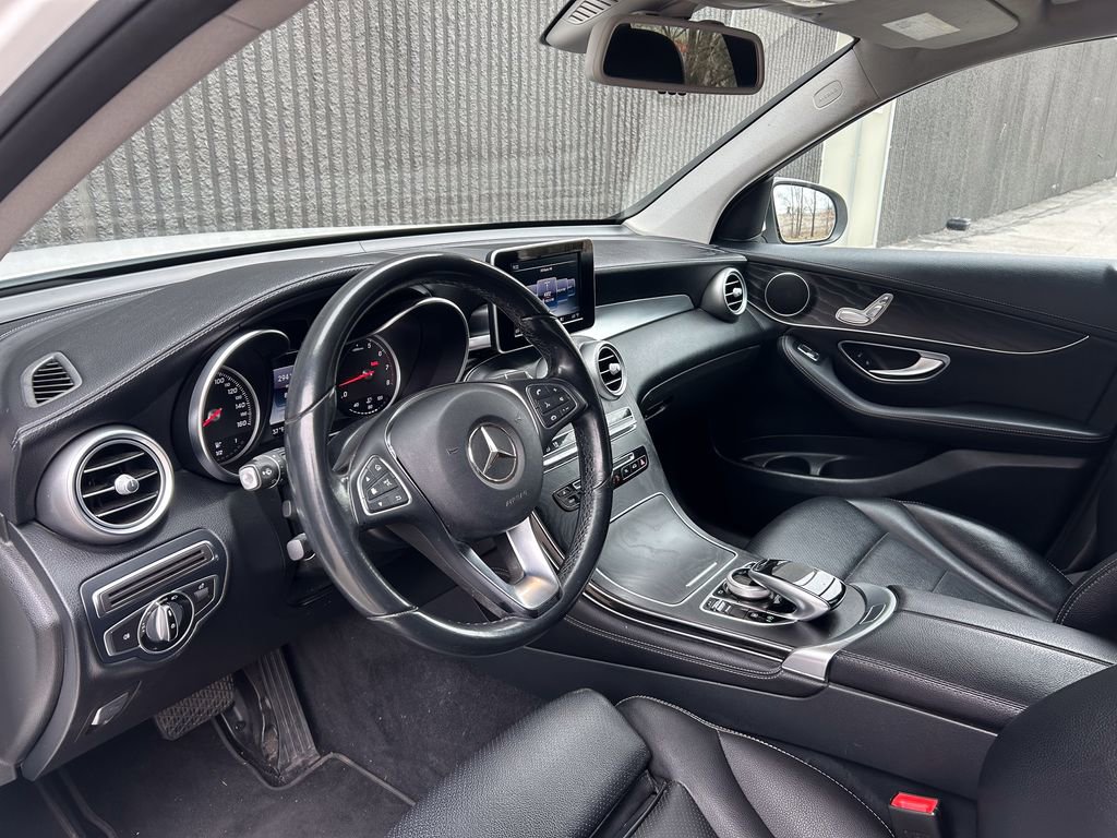 Used 2016 Mercedes-Benz GLC 300 image 10