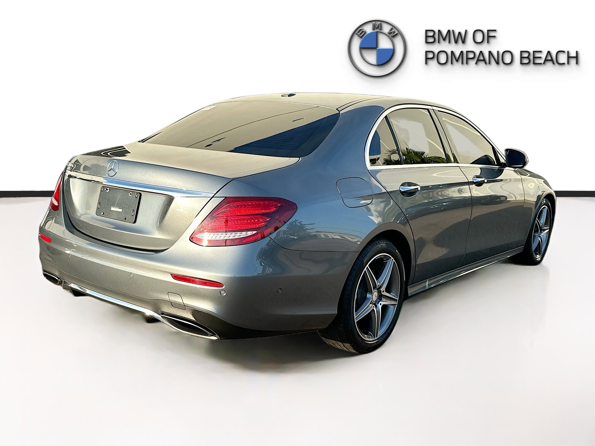 Used 2017 Mercedes-Benz E 300 image 7