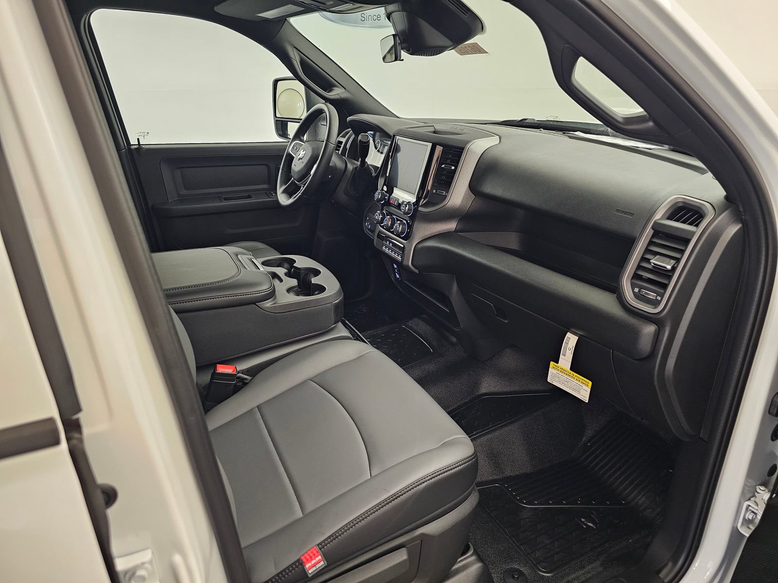 New 2026 RAM 5500 Tradesman AWD/4WD image 25