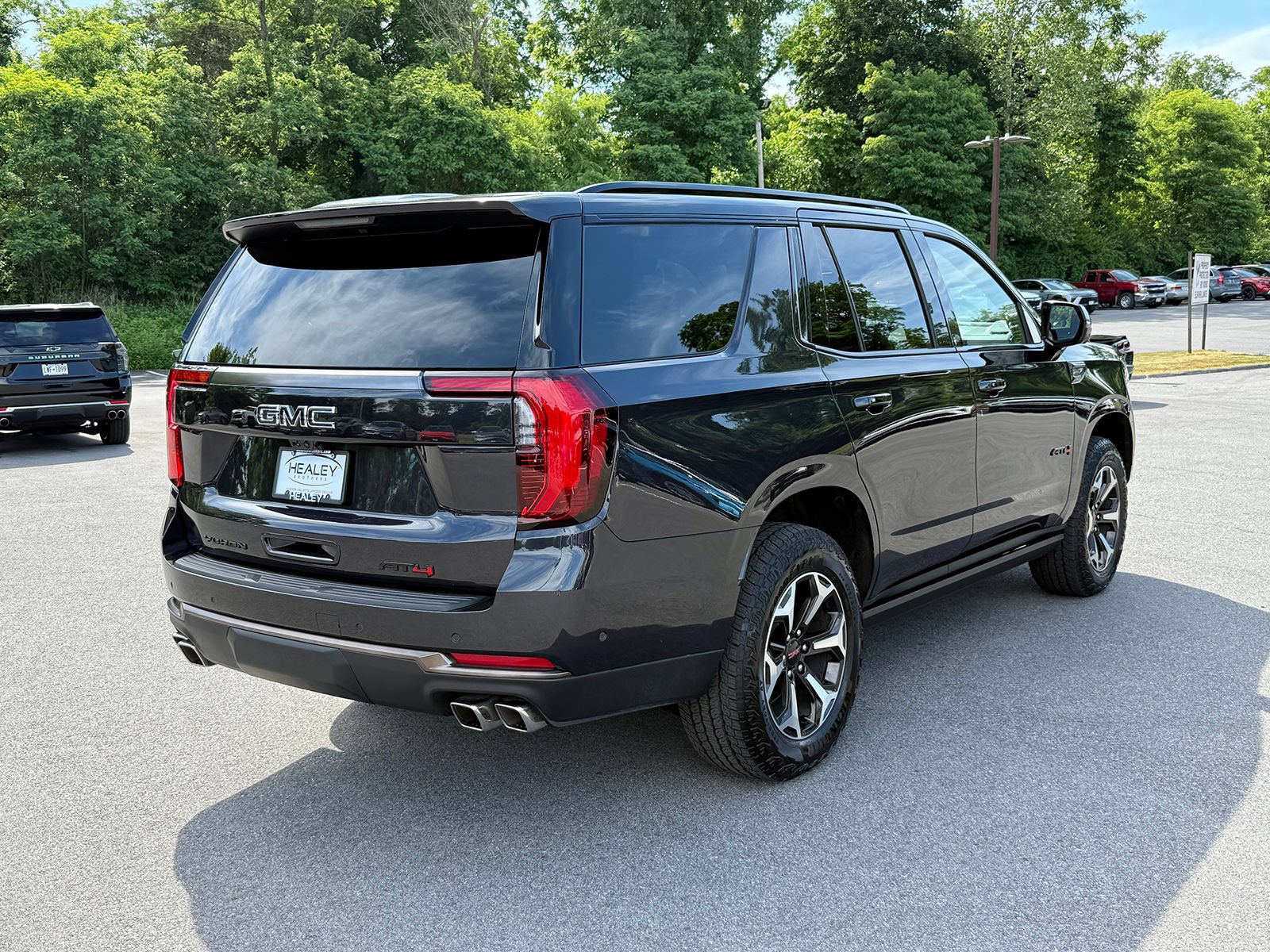 Certified 2026 GMC Yukon AT4 Ultimate AWD/4WD image 6
