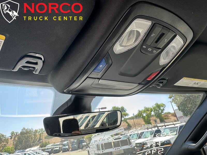 Used 2024 RAM 3500 Big Horn AWD/4WD image 27