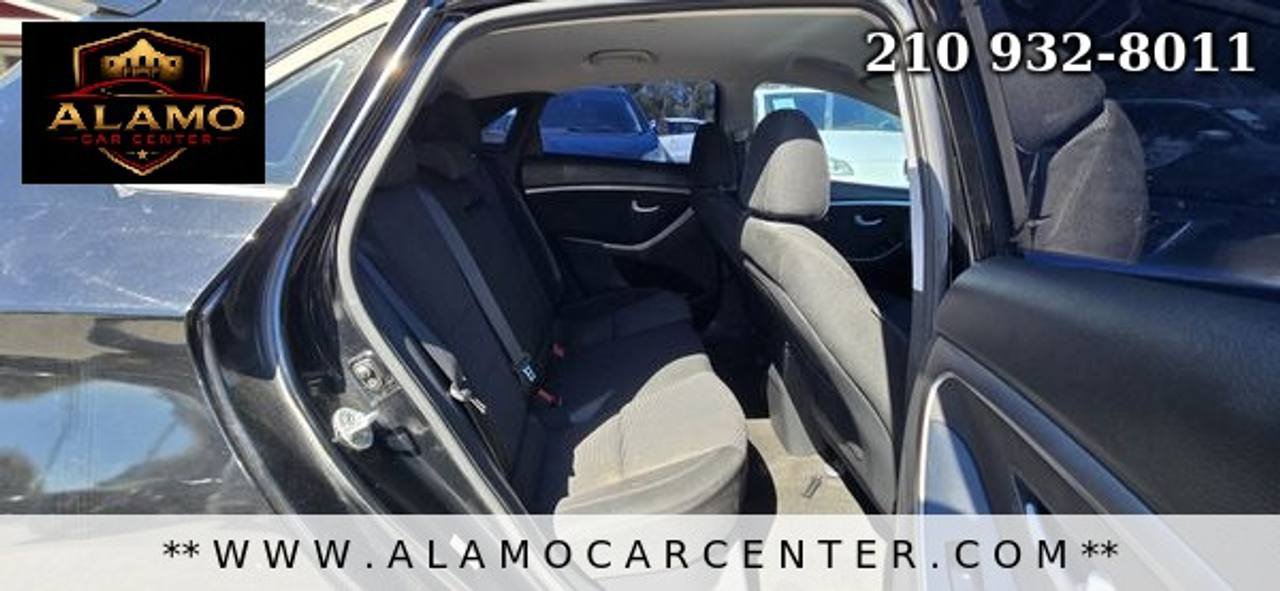 Used 2017 Hyundai Elantra GT FWD image 18