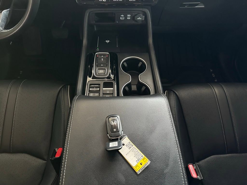 Used 2023 Honda Pilot Elite image 22