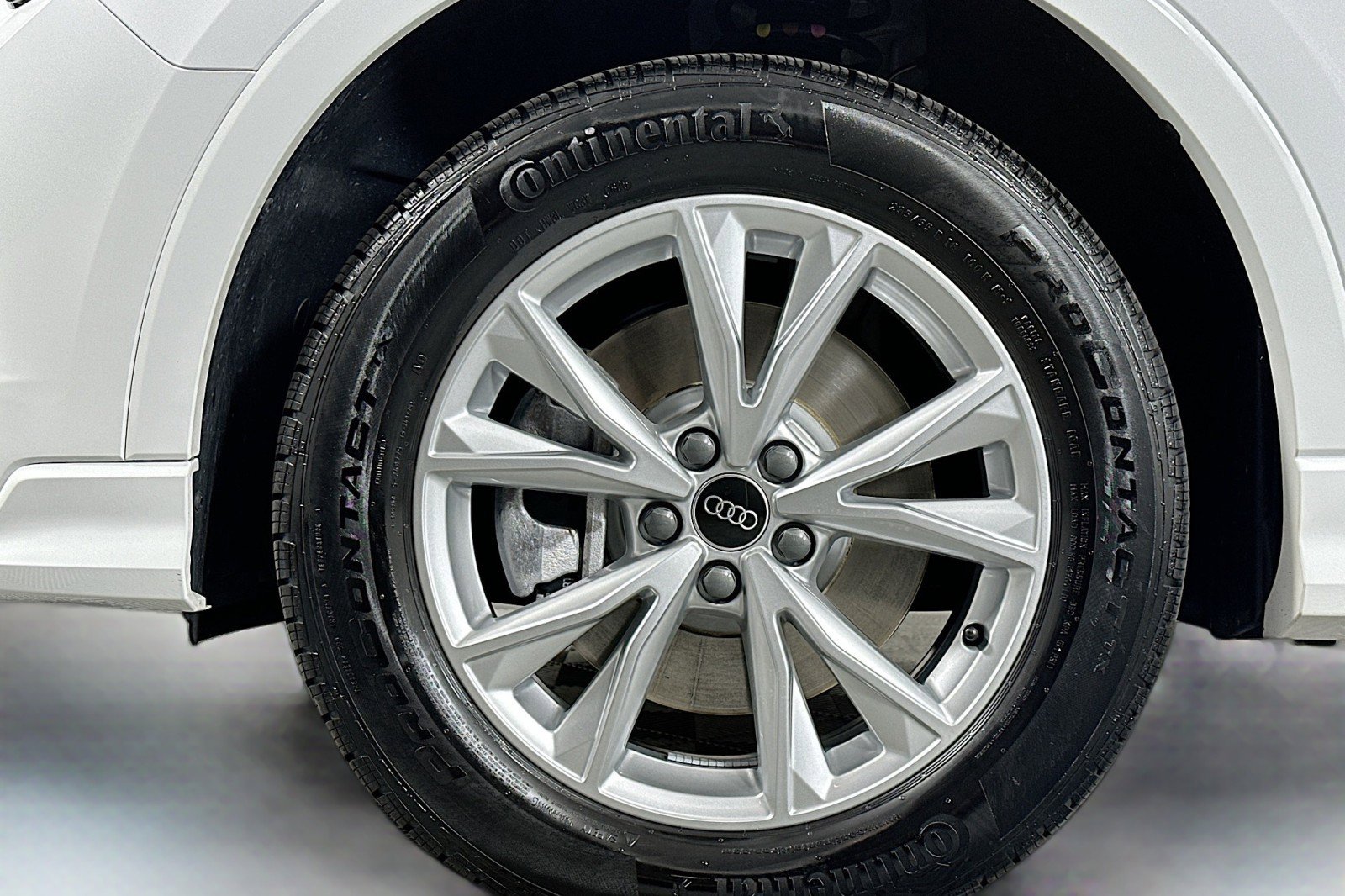 Used 2025 Audi Q3 2.0T Premium w/ Convenience Package image 11