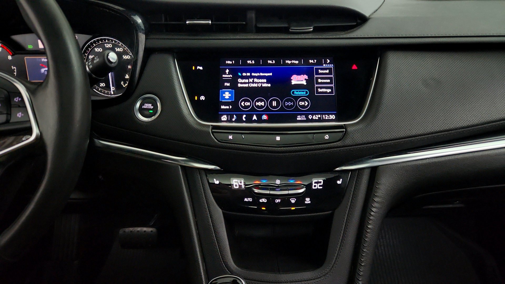Certified 2020 Cadillac XT5 Premium Luxury w/ LPO, Floor Liner Package FWD image 21