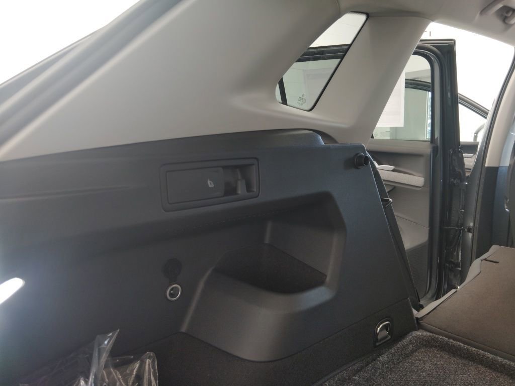 New 2026 Volkswagen Tiguan S AWD/4WD image 23