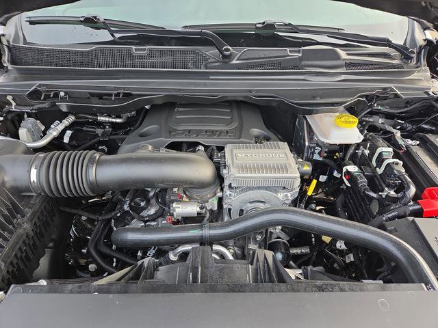 New 2026 RAM 1500 4x4 Crew Cab image 45