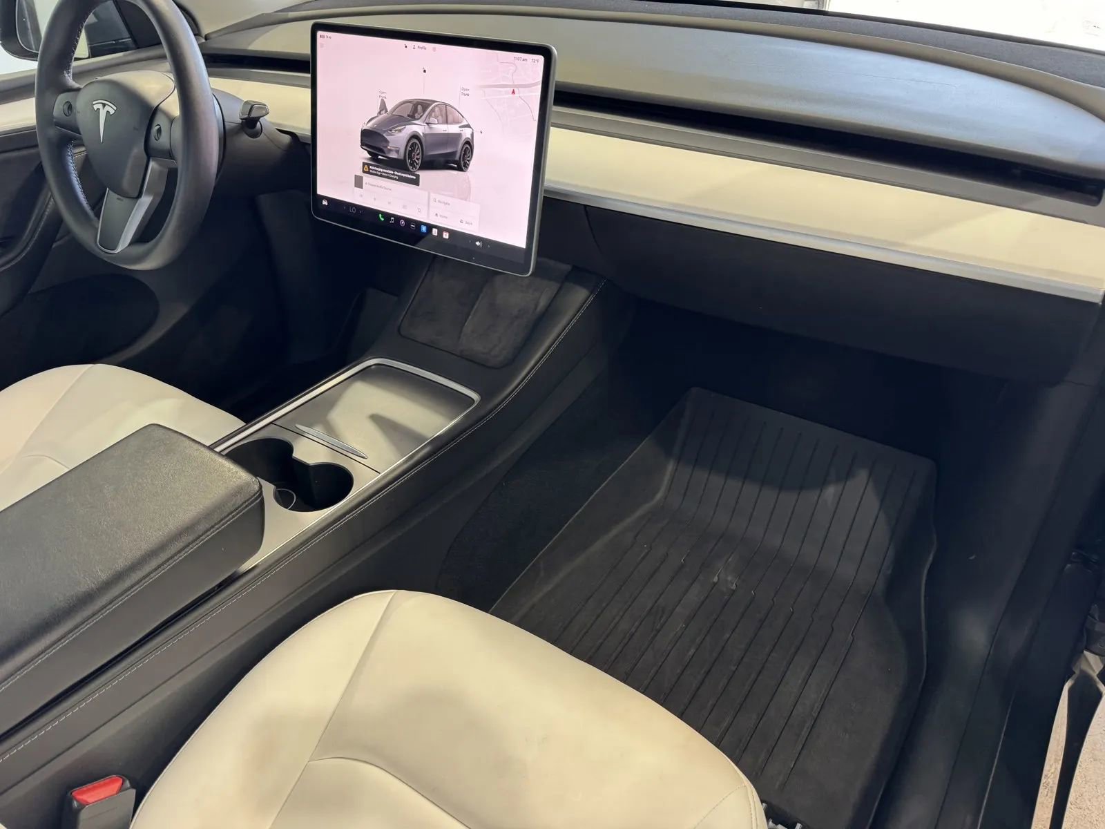 Used 2023 Tesla Model Y Long Range image 5