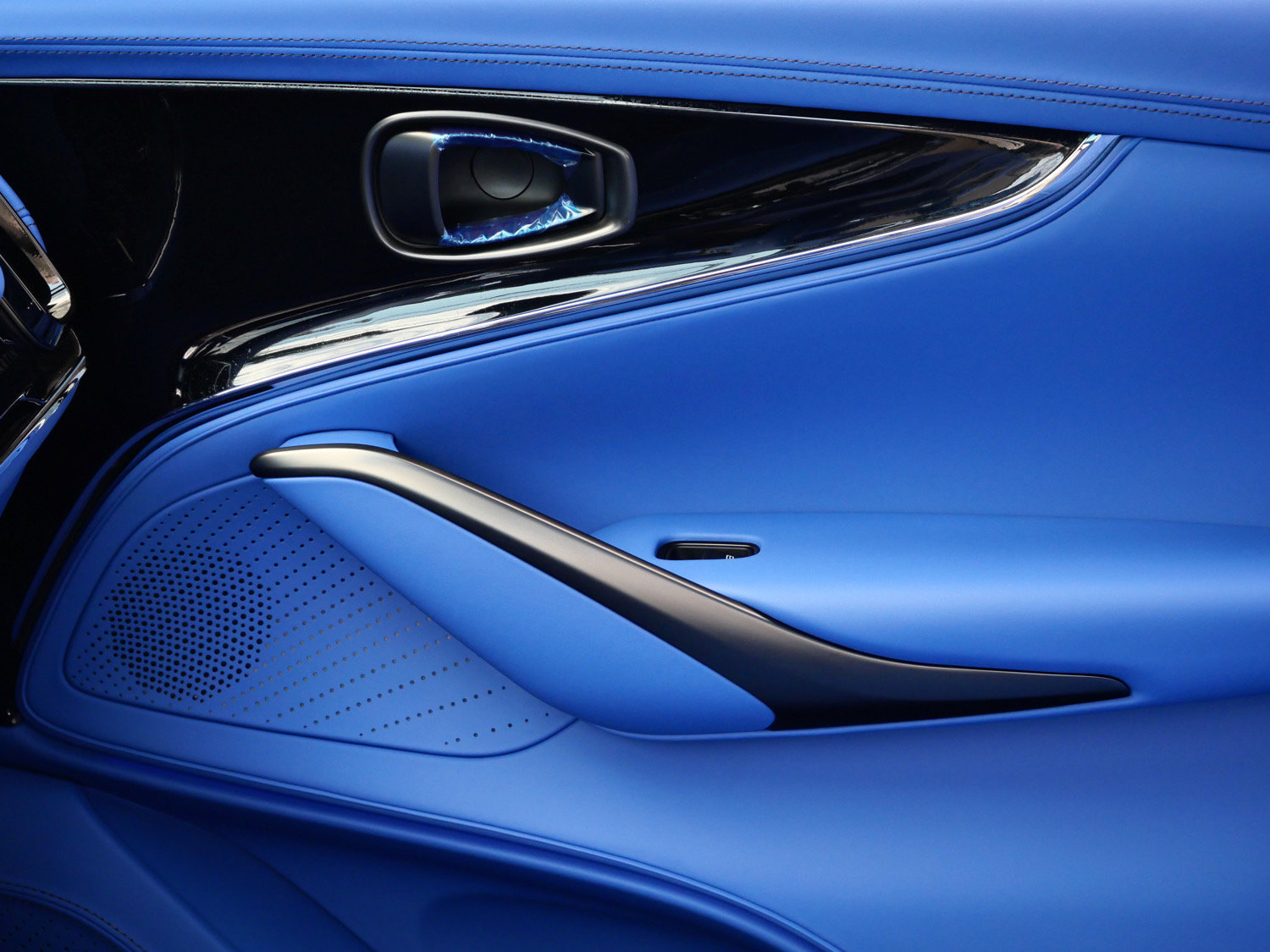 New 2026 Aston Martin DBX S AWD/4WD image 20
