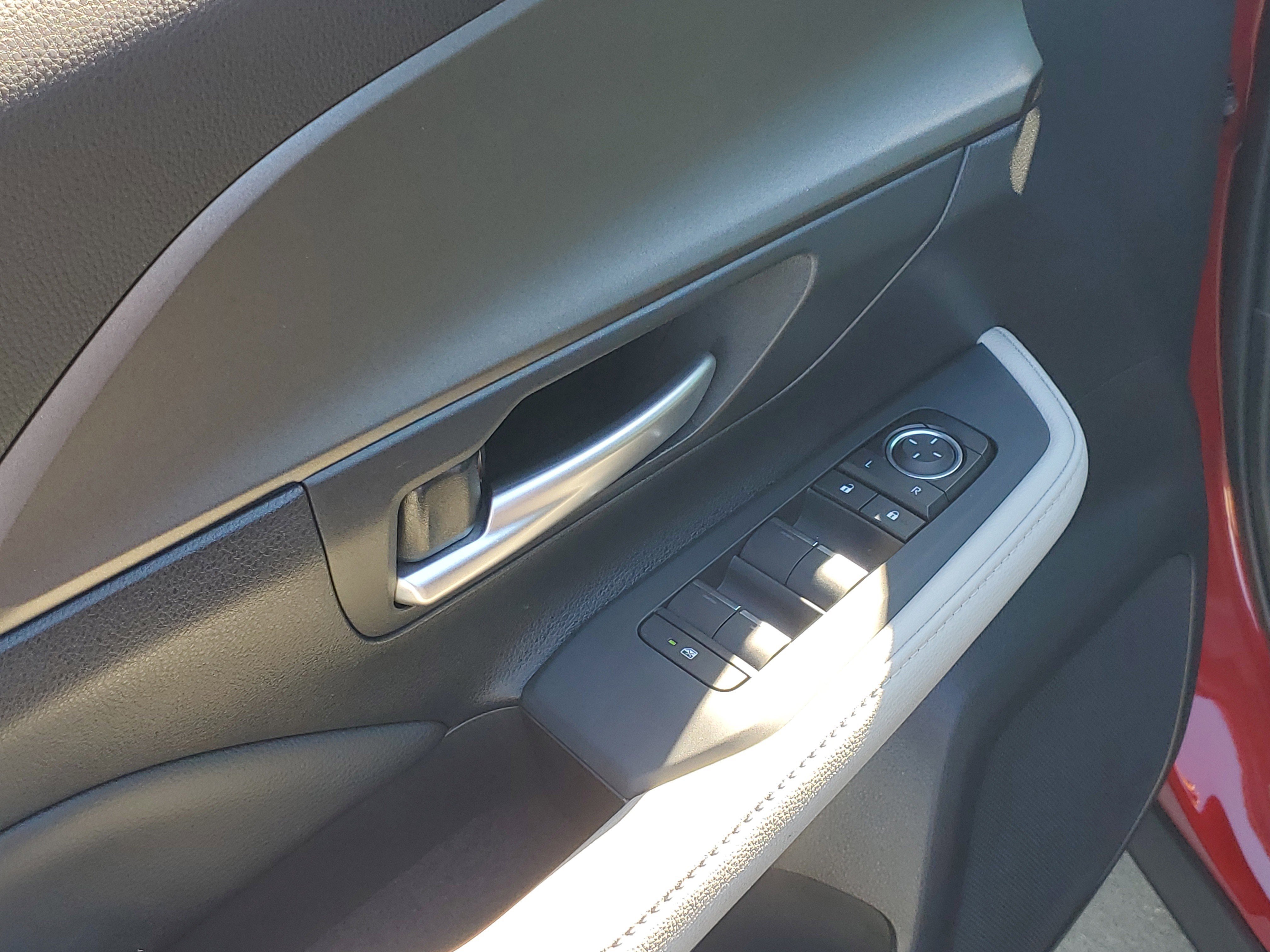 Used 2025 Toyota Grand Highlander FWD image 23