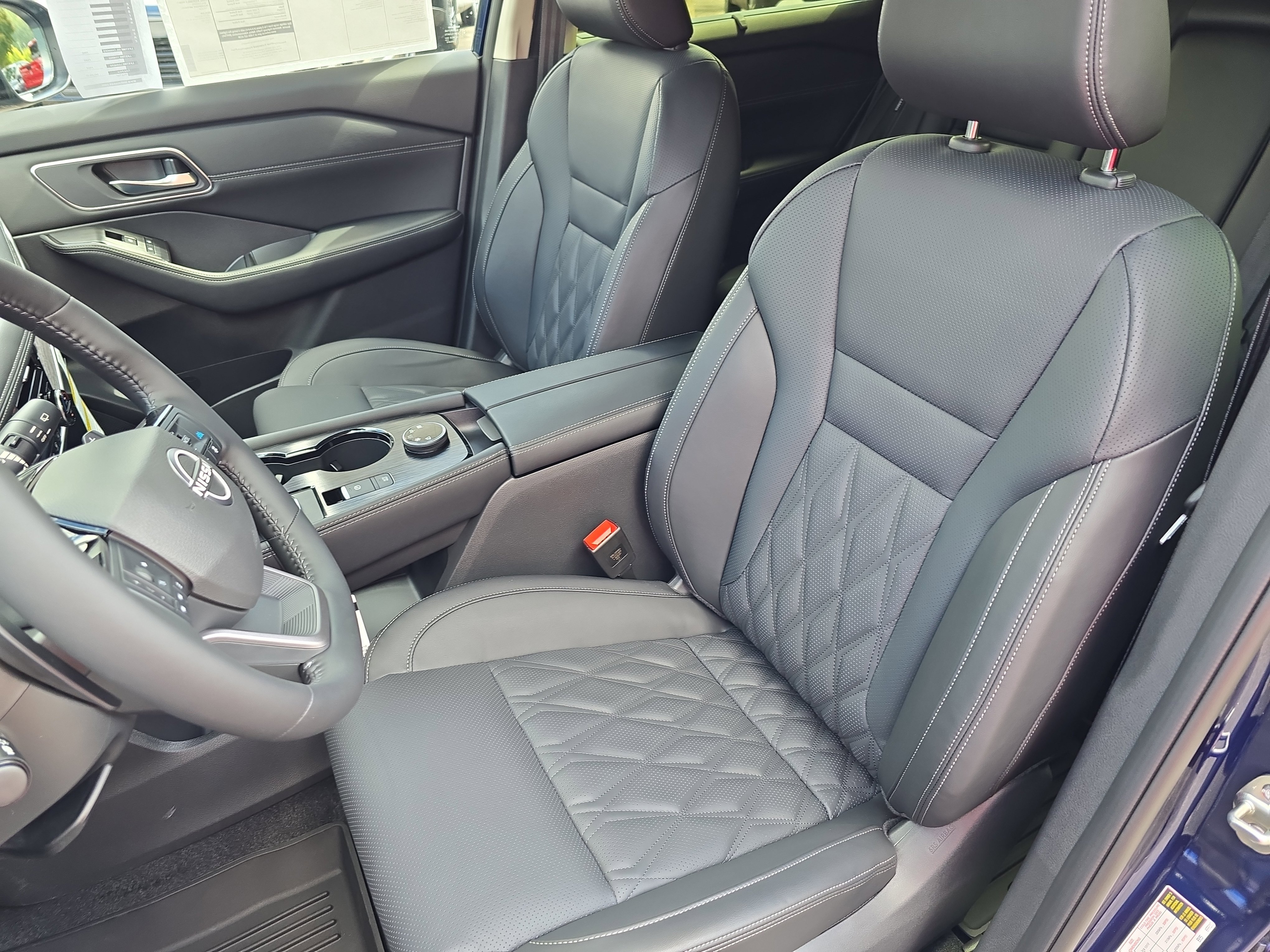 New 2026 Nissan Rogue Platinum image 15