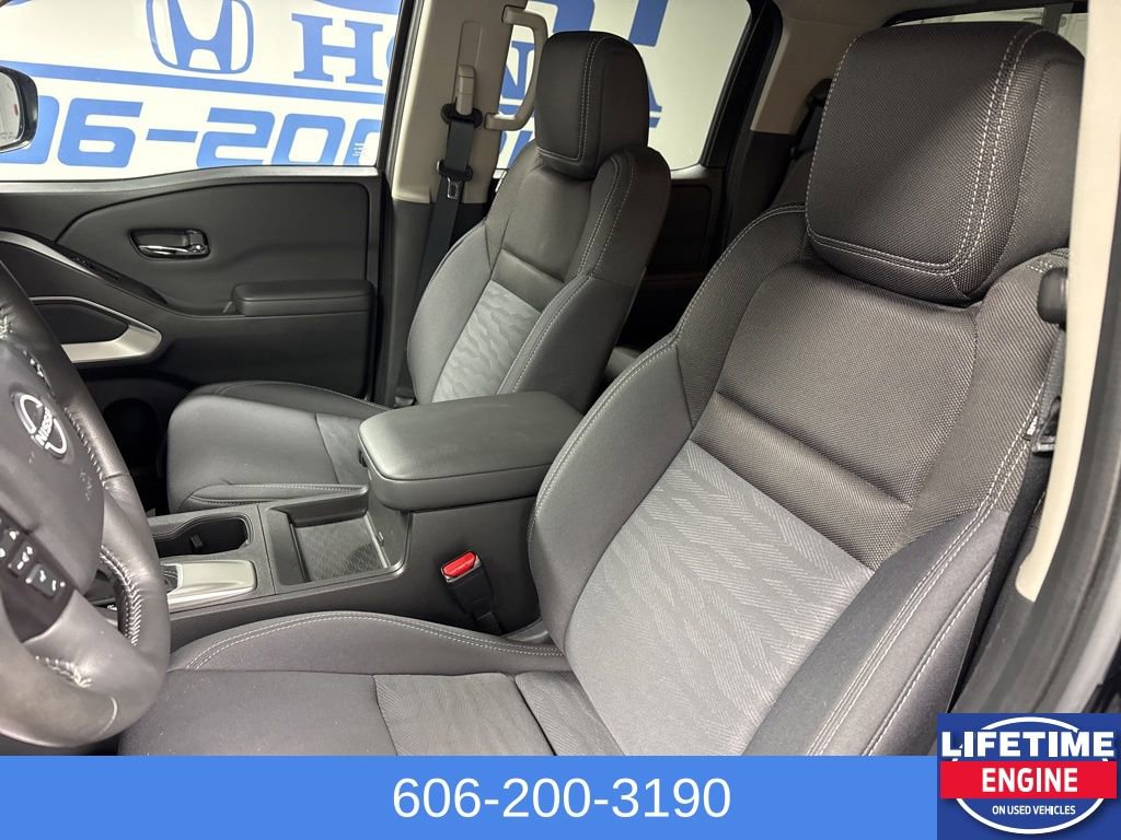 Used 2024 Nissan Frontier SV w/ SV Convenience Package AWD/4WD image 31