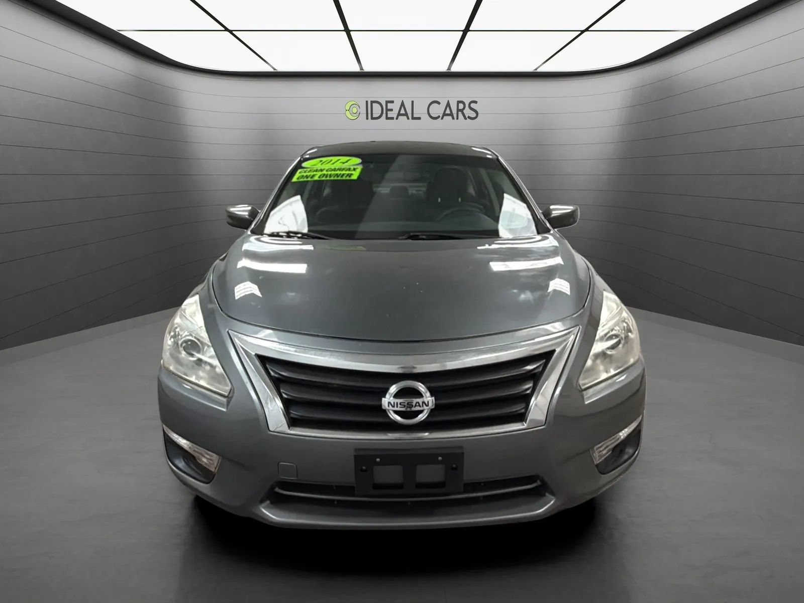 Used 2014 Nissan Altima 2.5 S w/ Display Audio Package FWD image 2