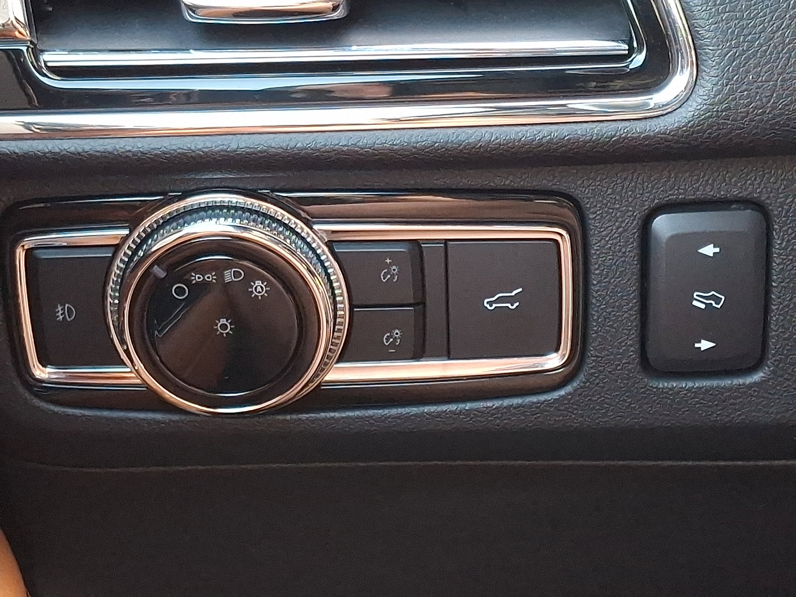 Used 2019 Lincoln Navigator Reserve w/ Cargo Package image 27