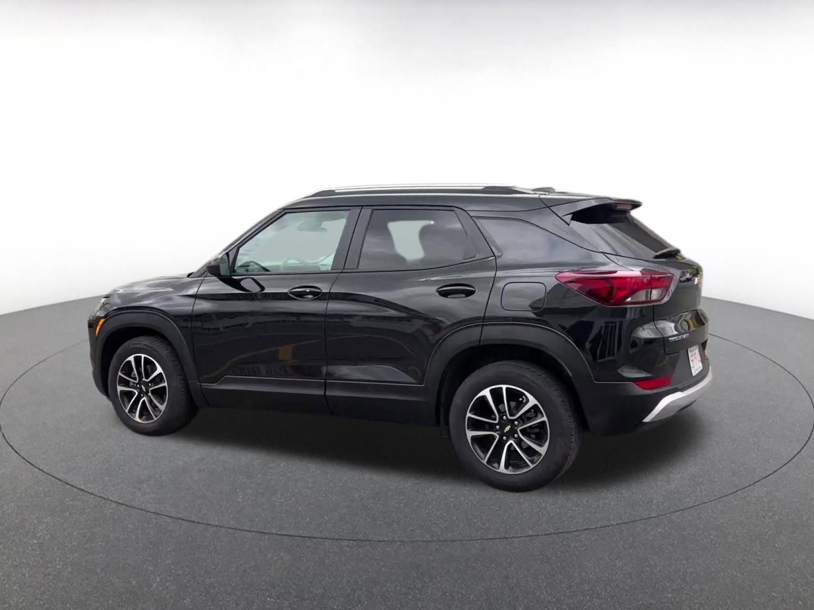 Used 2025 Chevrolet TrailBlazer LT image 10