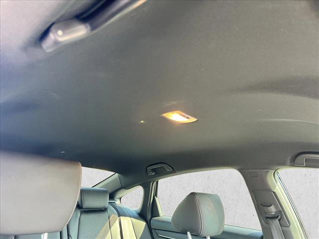 Used 2018 Honda Accord Sport image 25