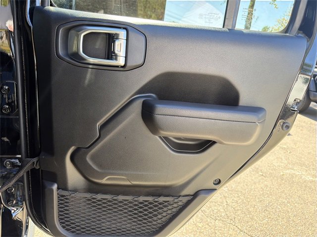 Used 2024 Jeep Gladiator Sport image 16