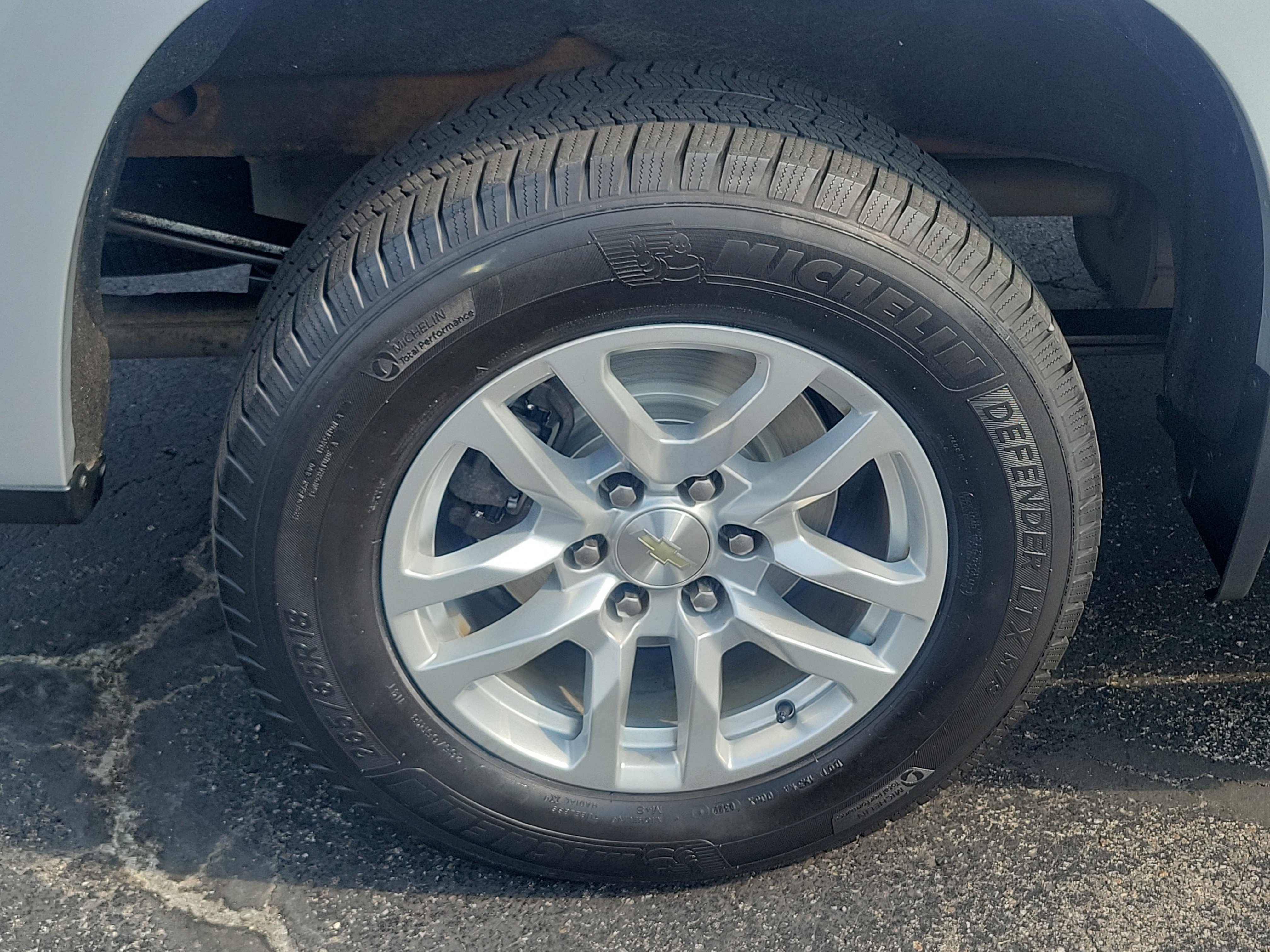 Used 2019 Chevrolet Silverado 1500 LT w/ All-Star Edition AWD/4WD image 5