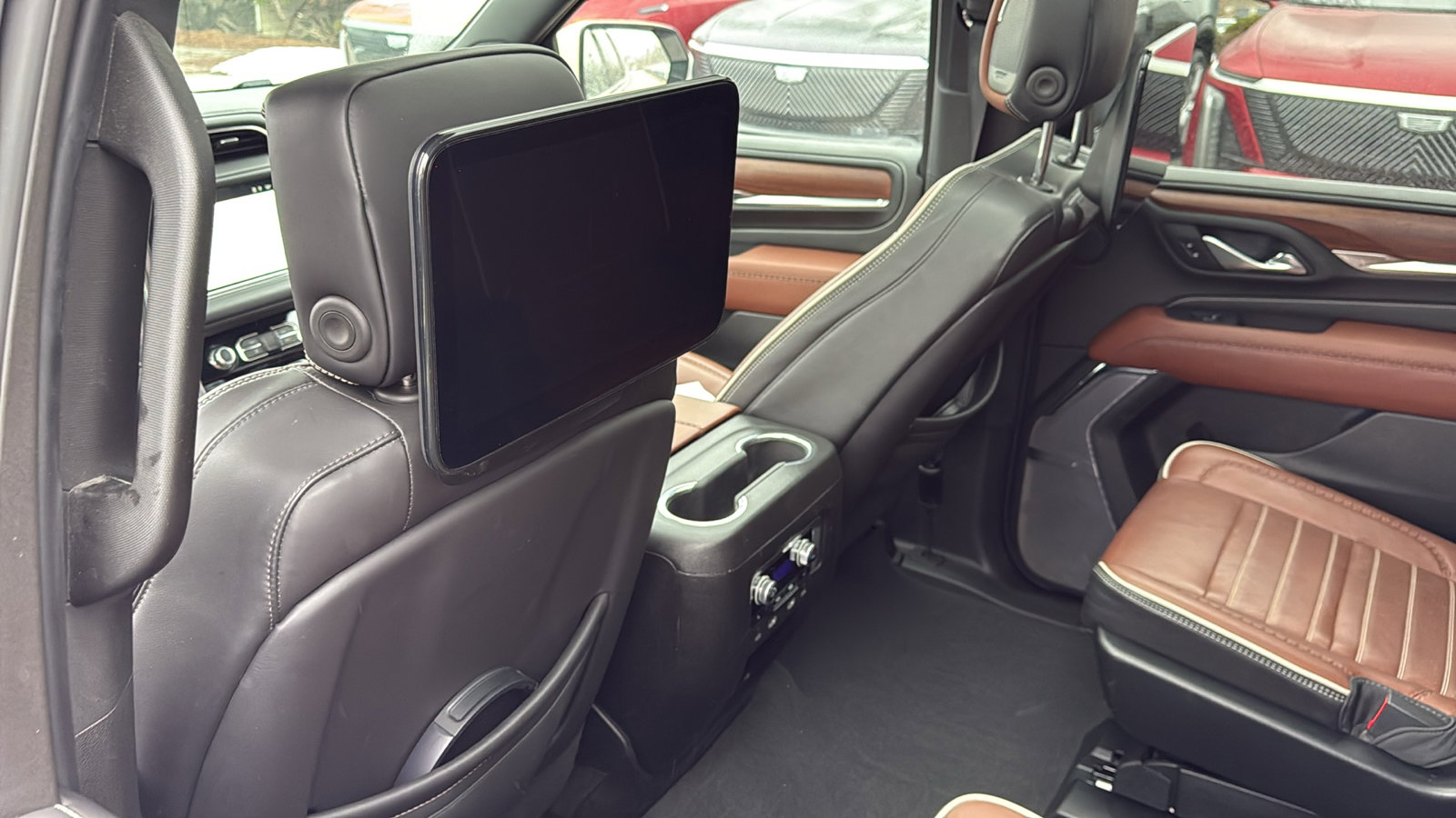 Used 2023 GMC Yukon Denali Ultimate image 29