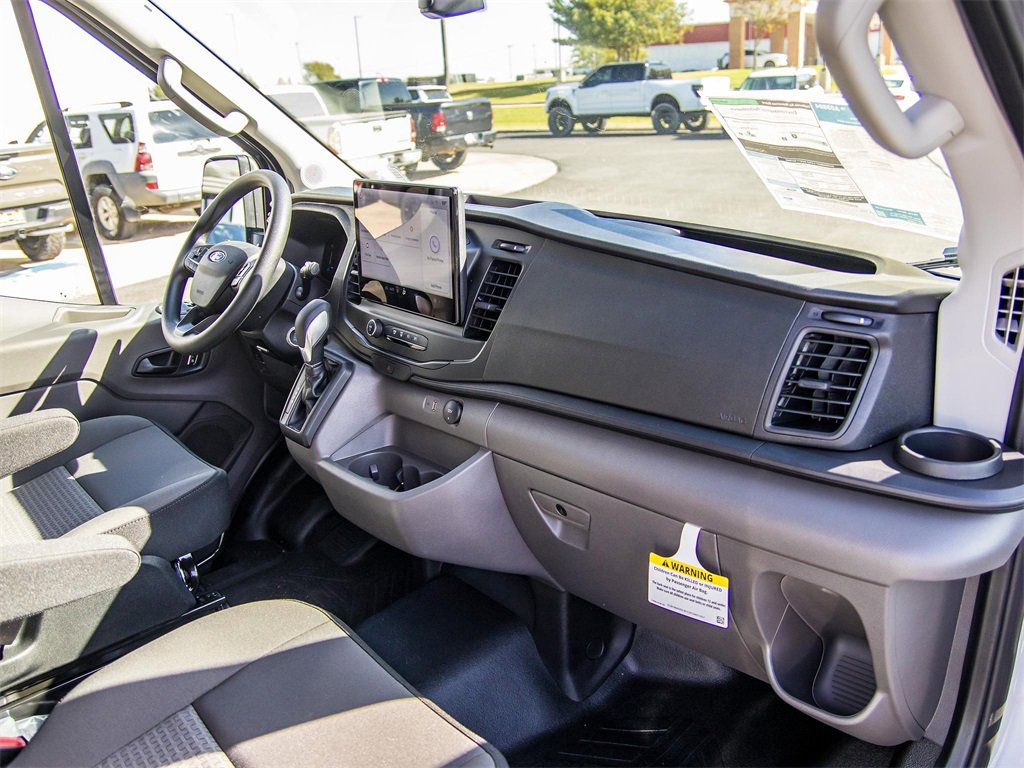 New 2026 Ford Transit 250 148 Medium Roof image 17