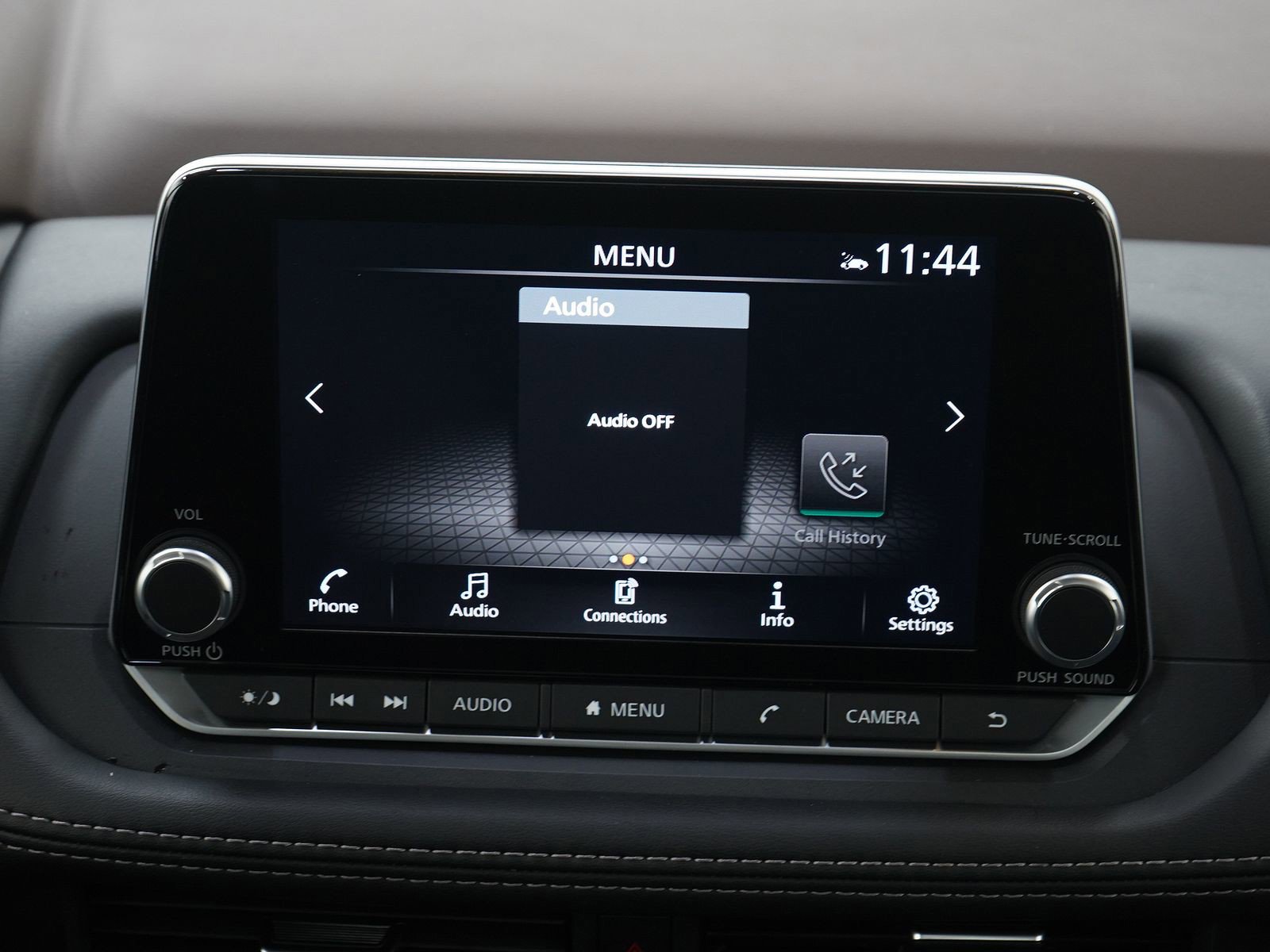 Used 2023 Nissan Rogue SV w/ SV Premium B Package image 16