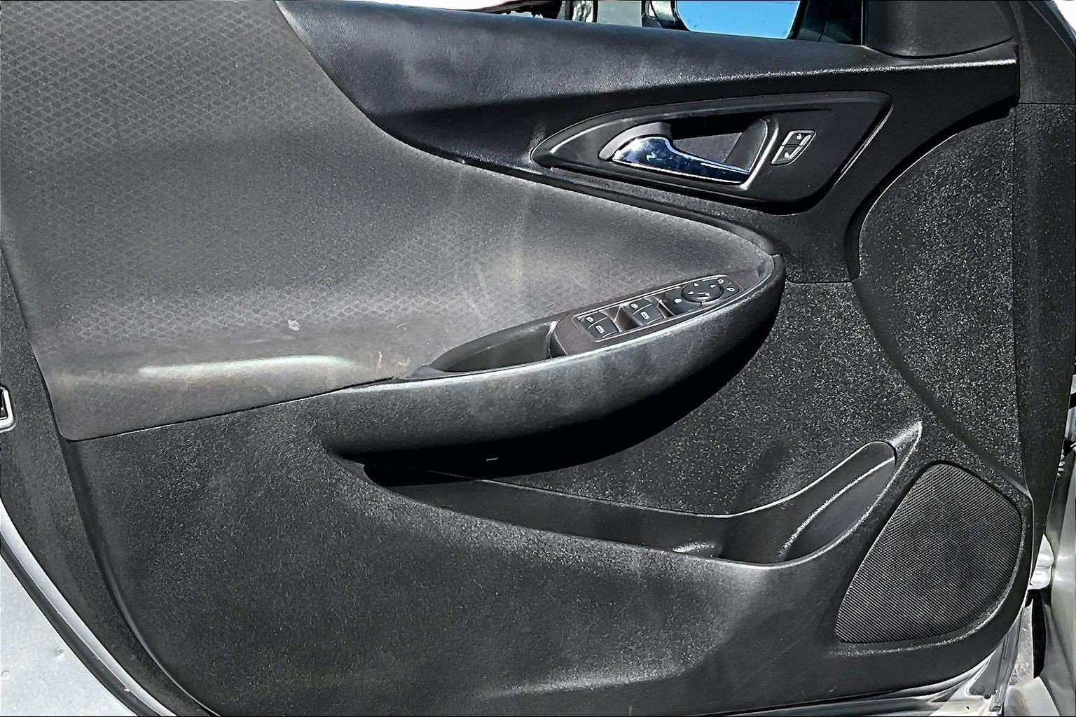 Used 2020 Chevrolet Malibu LT FWD image 16
