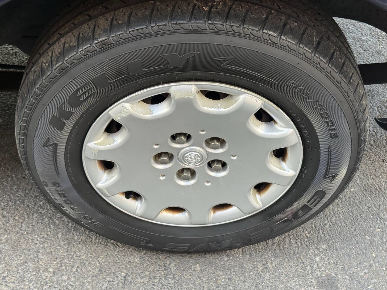 Used 2003 Chrysler Town & Country LX FWD image 11