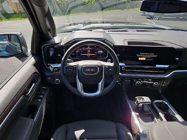 New 2026 GMC Sierra 1500 SLT w/ SLT Premium Plus Package AWD/4WD image 8