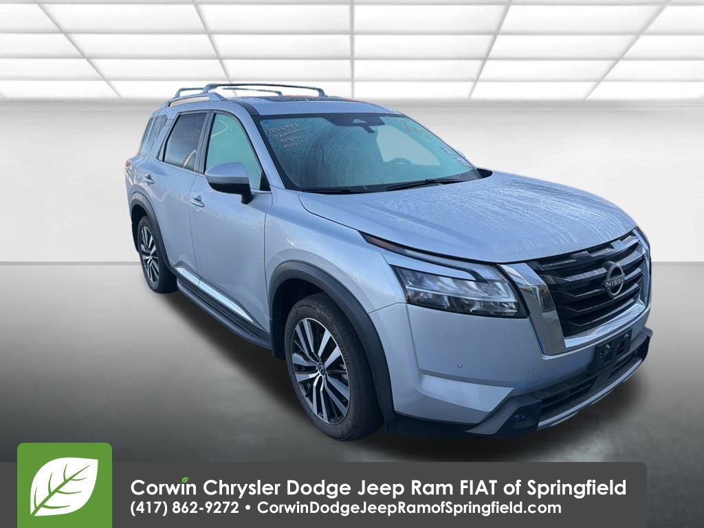 Used 2023 Nissan Pathfinder Platinum w/ Cargo Package