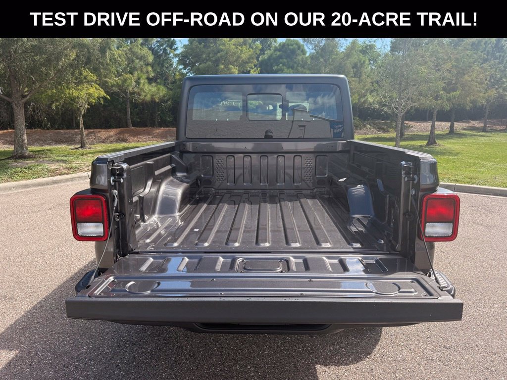 New 2026 Jeep Gladiator Sport AWD/4WD image 36