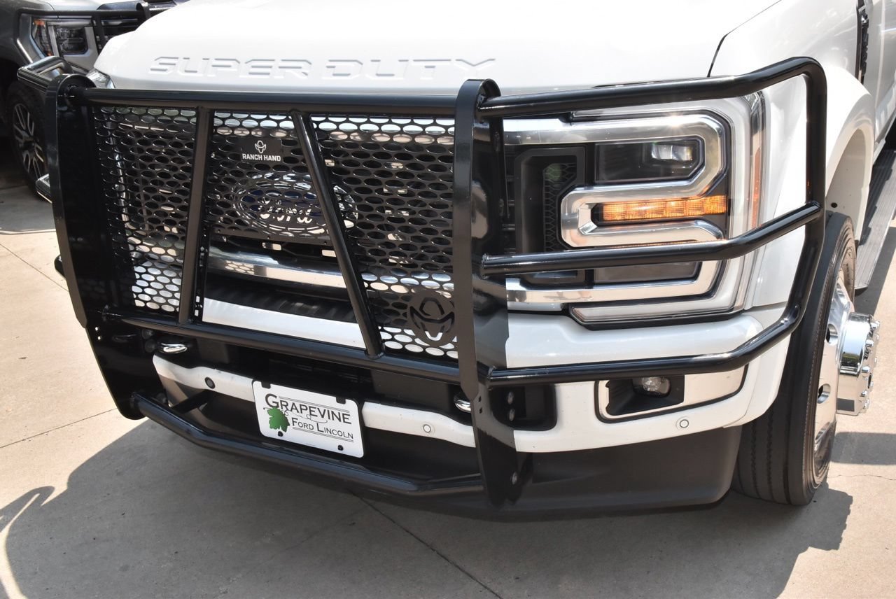 Used 2023 Ford F450 Platinum w/ FX4 Off-Road Package AWD/4WD image 45