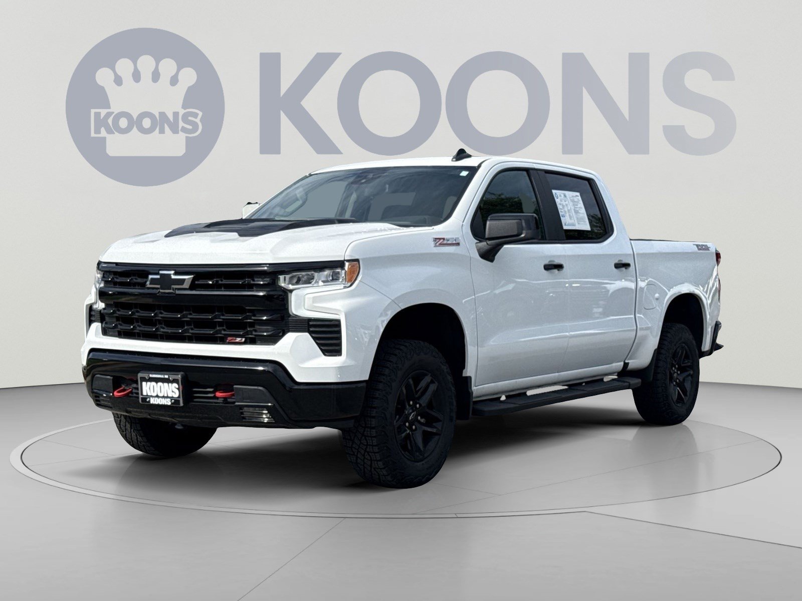 Used 2024 Chevrolet Silverado 1500 LT Trail Boss w/ Protection Package AWD/4WD image 1
