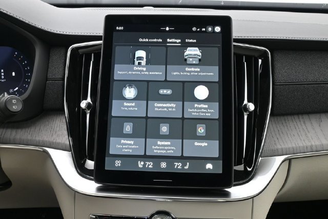 New 2027 Volvo XC90 B6 Ultra AWD/4WD image 17