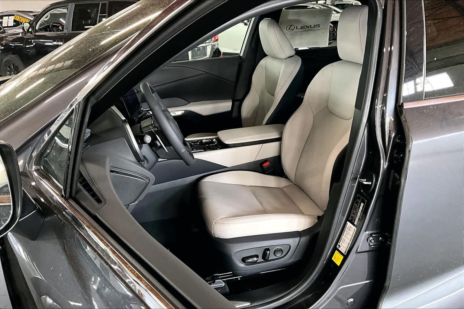 New 2026 Lexus RX 350 Premium w/ Accessory Package (K3) AWD/4WD image 9