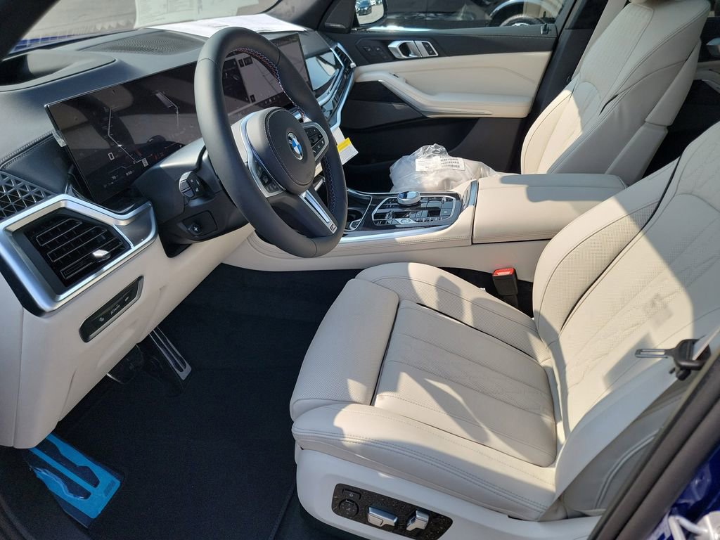 New 2026 BMW X7 M60i image 8