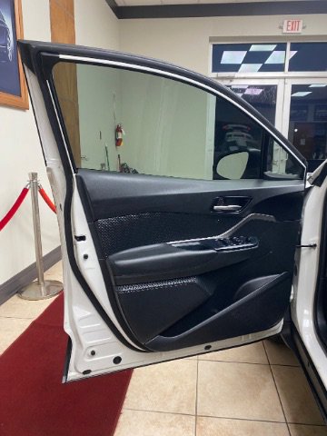 Used 2021 Toyota C-HR LE image 12