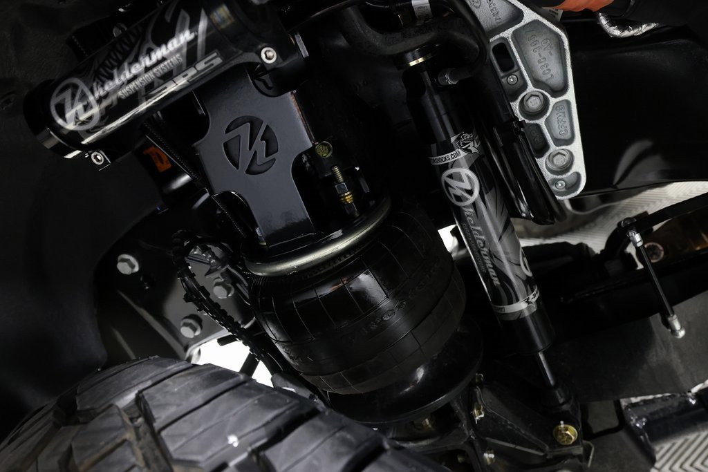 Used 2025 Ford F450 Platinum w/ FX4 Off-Road Package image 53