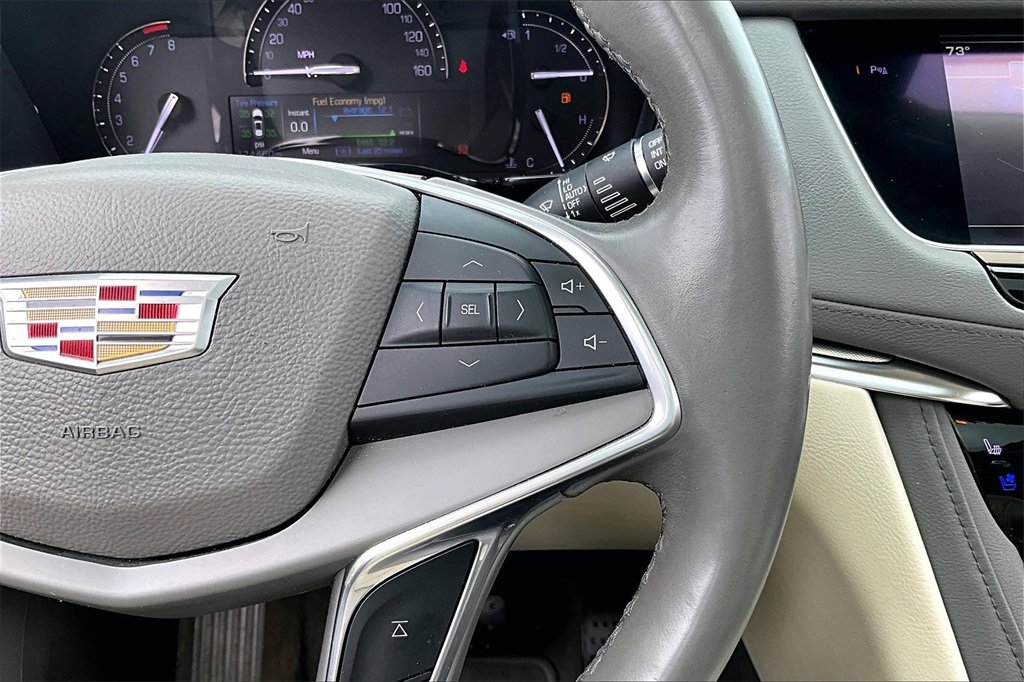 Used 2017 Cadillac XT5 Premium Luxury image 21