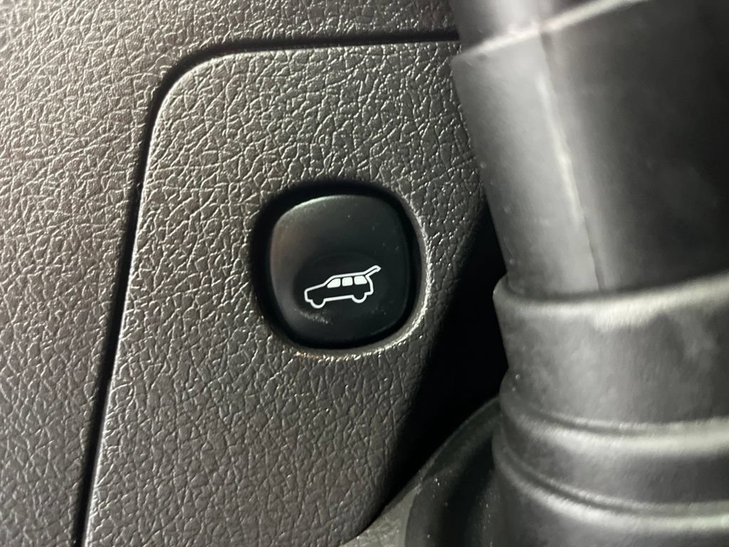Used 2014 Ford Flex Limited w/ Equipment Group 303A AWD/4WD image 41