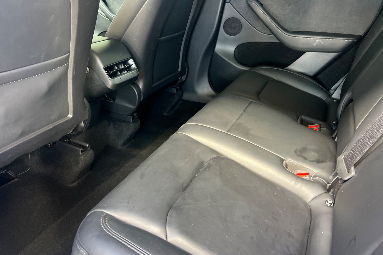Used 2023 Tesla Model Y Long Range AWD/4WD image 12