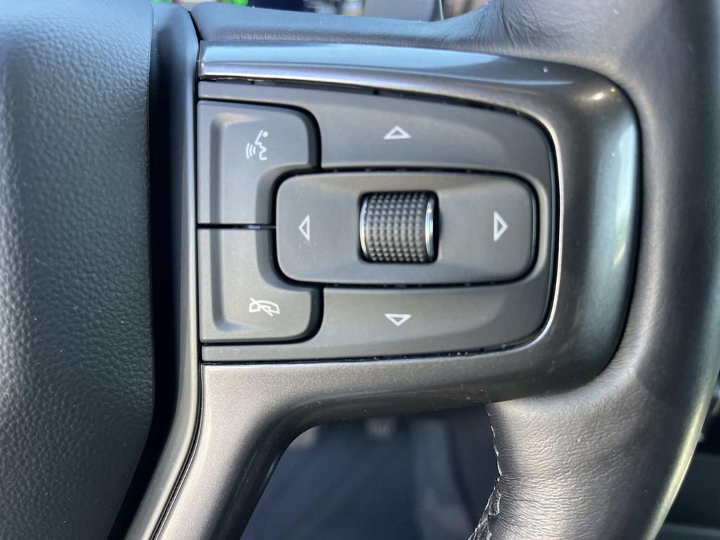 Used 2023 Chevrolet Silverado 1500 ZR2 w/ Technology Package AWD/4WD image 29