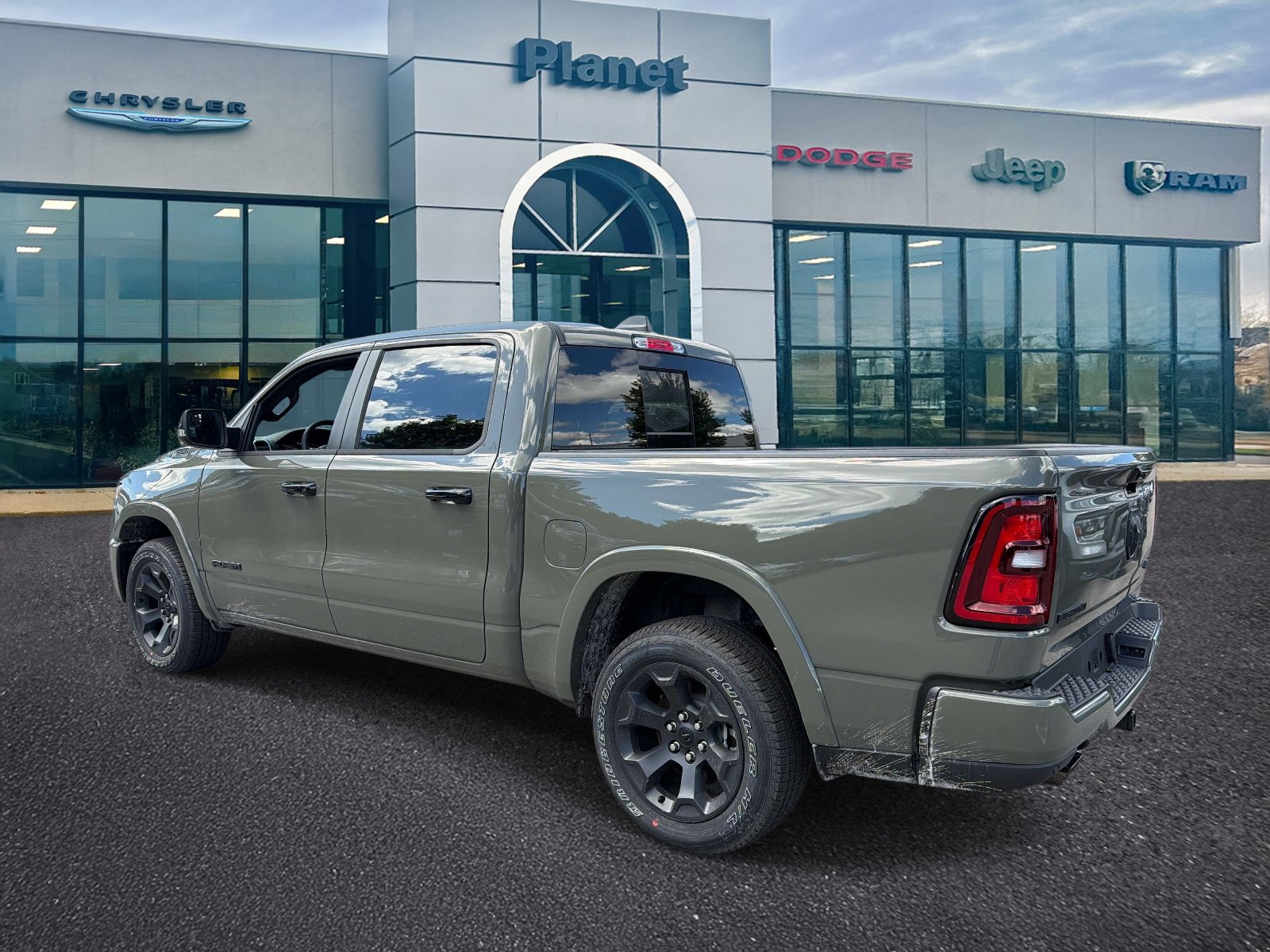 Used 2026 RAM 1500 Big Horn AWD/4WD image 3