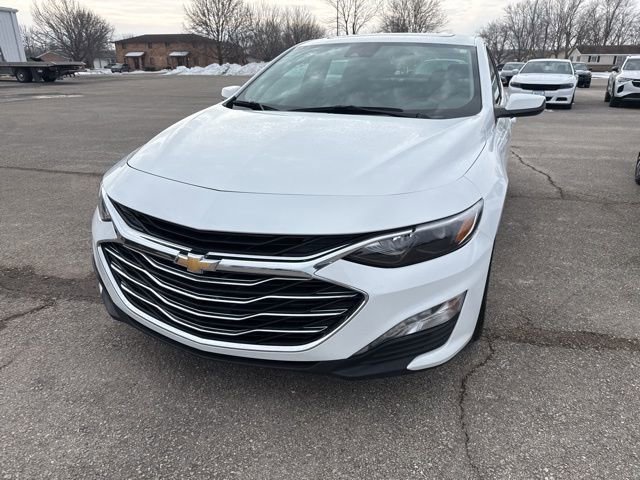 Used 2024 Chevrolet Malibu LT FWD image 3