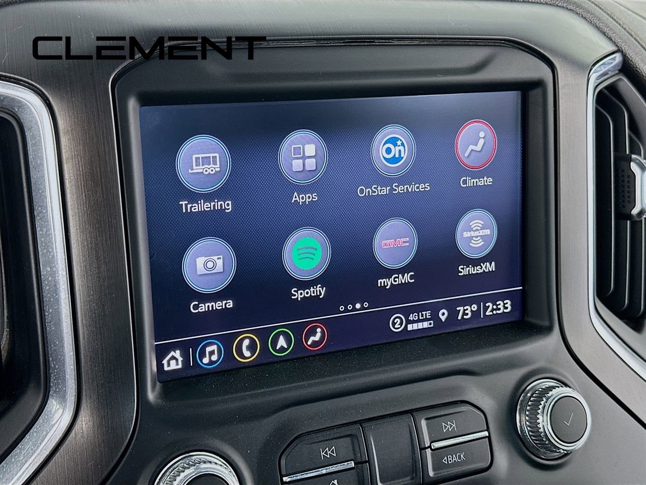 Used 2023 GMC Sierra 3500 AT4 w/ AT4 Preferred Package AWD/4WD image 19