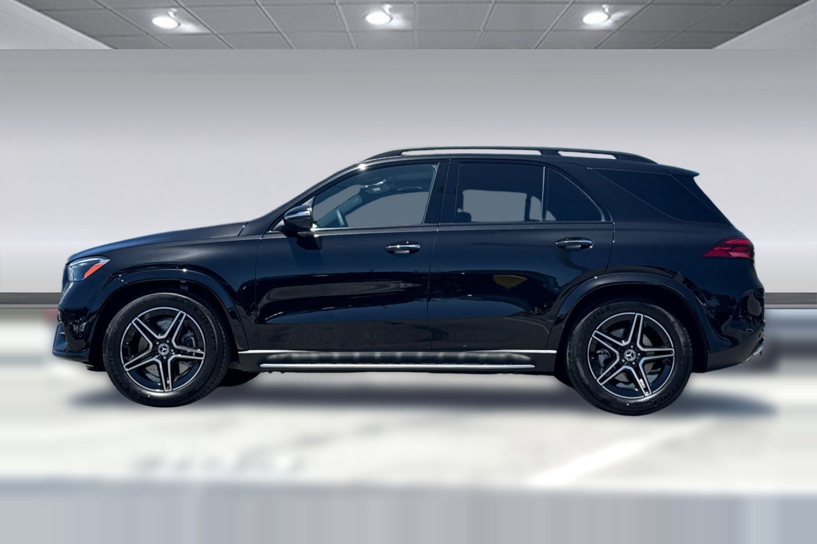 New 2026 Mercedes-Benz GLE 580 4MATIC image 2