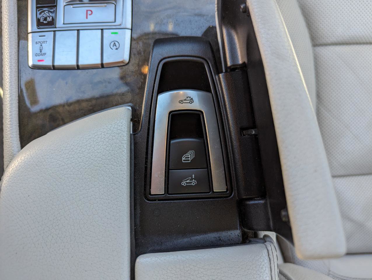 Used 2015 Mercedes-Benz SL 400 image 31